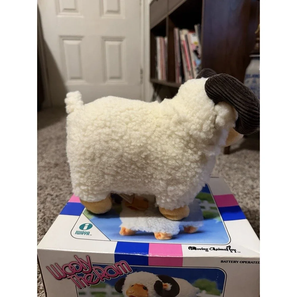 Vintage Iwaya Wooly The Ram Battery Operated Moving Animal Toy w/ Box Works
